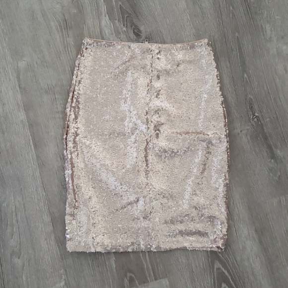 Lulus Dresses & Skirts - Lulus bodycon skirt